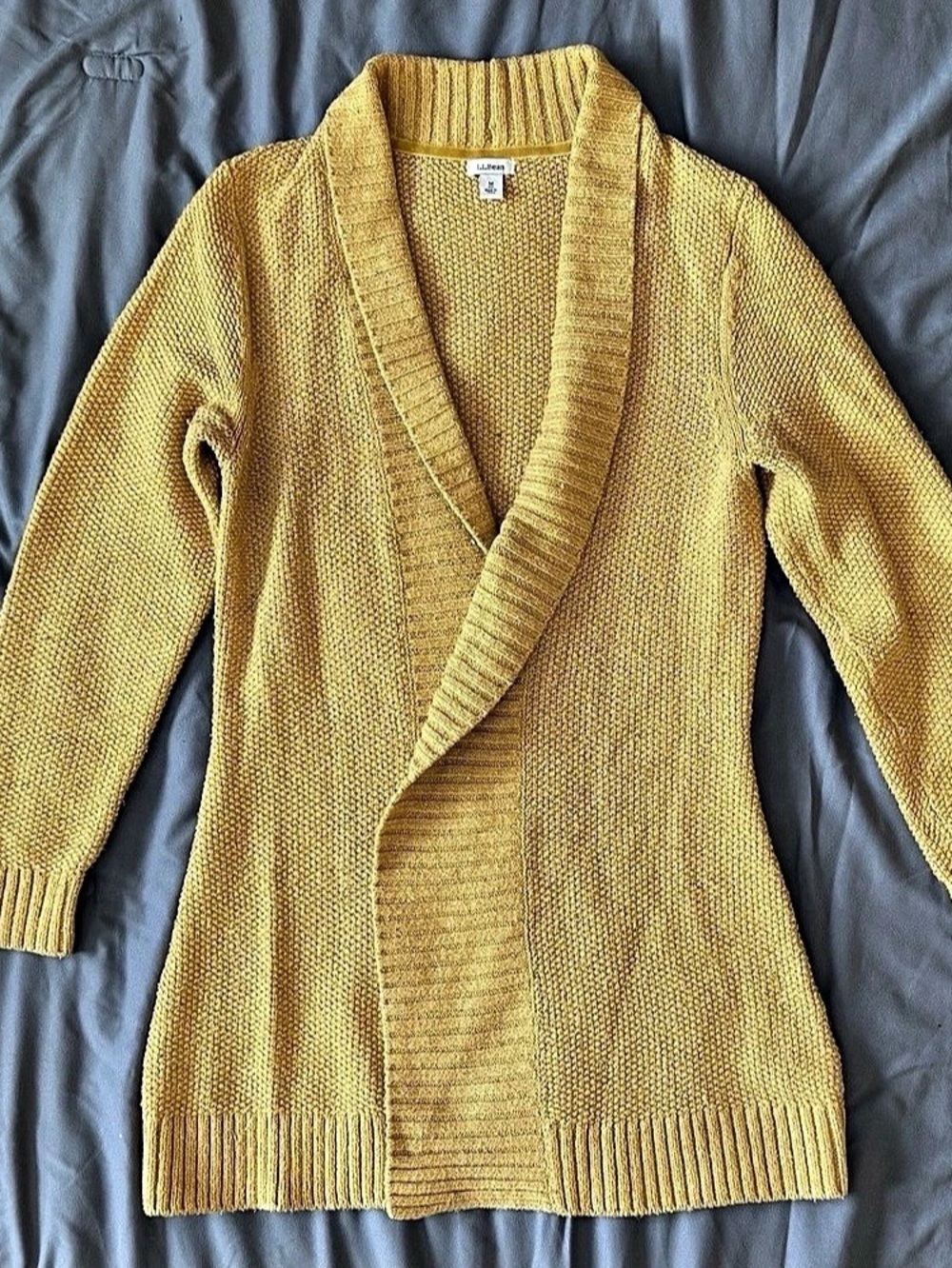 L.L.Bean Knit Cardigan in Yellow Size Medium Like New
